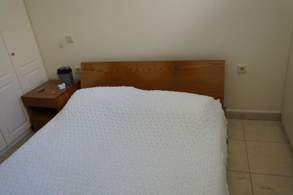 Apartment With A Garden, Bbq, Swimming Pool And Jacuzzi Dhráfi 외부 사진